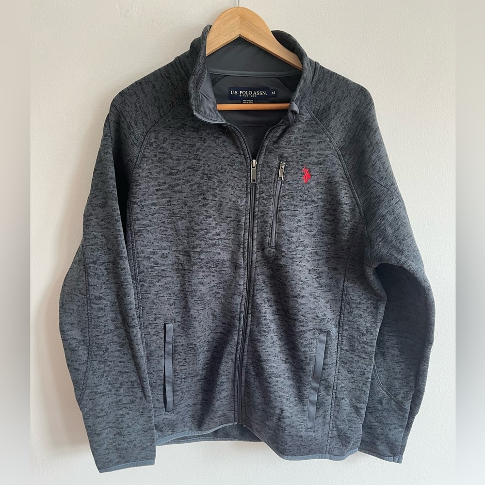 U.S. Polo Assn. Zipper Sweater / Medium / 100% Polyester